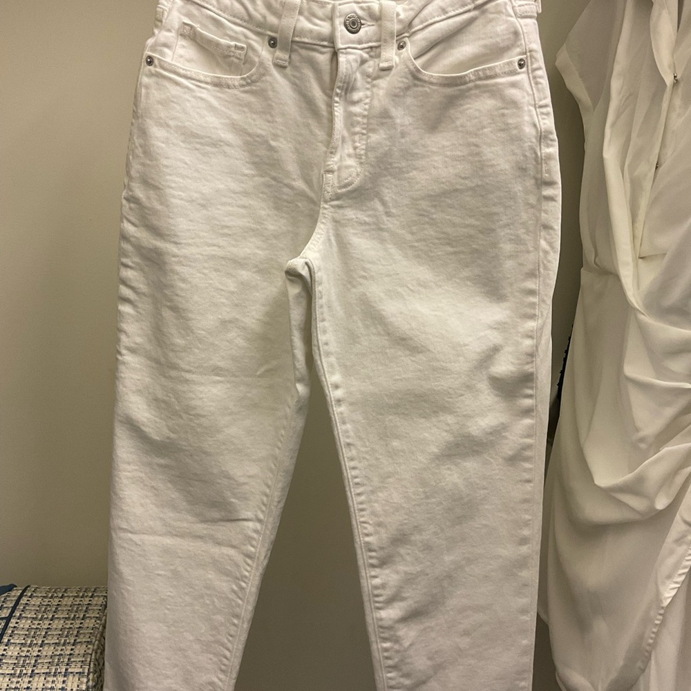 Old Navy White Straight Leg Jeans Relaxed Fit